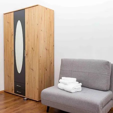 Roseggercafe Ubytování v soukromí Krieglach